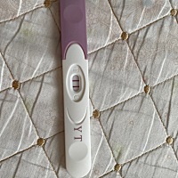上个月28号来的，推迟了四天还没来，今天心血来潮测了一下，果然两条杠。我自己还有些不敢相信。改天到...