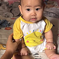 生你那天晚上历历在目，可如今已经过去五个月了，宝贝，我多希望时间再慢一点，再难一点点，我就能多抱...