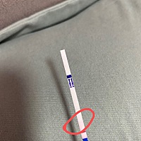 一深一浅，不多明显我也不知道是不是你们说是不是，我怕它炸胡。