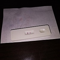 早晨刚测的  这是有了么？怀孕了呢？