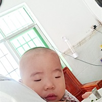 妈妈也难受，奶涨，痛哭了，女人太受罪。