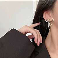 宝宝快七个月了，还是很讨厌婆婆怎么办？我为什么是非黑即白的人呢？我为什么眼里容不下沙子？我为什么...
