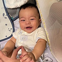 母婴交流闲置。婴幼儿童装。吹牛吐槽群。每天欣赏群友们宝宝。是群主一直在干的事。忙到忘记回来招呼这...
