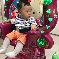 我的宝贝在今天终于冒出了第一颗牙齿