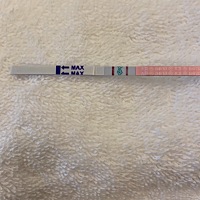 这是早上测卵纸 强阳 也同房了 这样是不是就能怀孕。