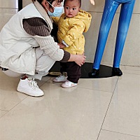 宝贝最近妈妈对你老是发脾气，可能是因为又有了弟弟或者妹妹的原因，妈妈一天心不在焉对你总是没有什么...
