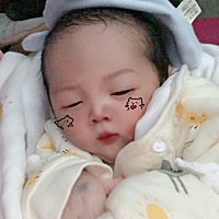 我家小宝健康快乐成长