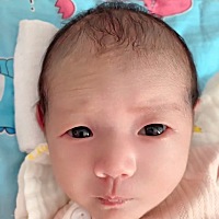 刚出生的丑宝宝不要扔，养养就变样啦，哈哈