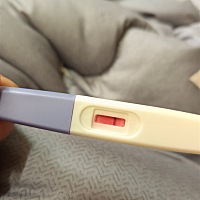 涂了眼影的 不准吧？