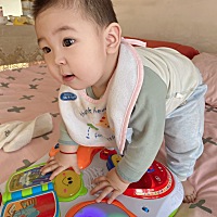 煊煊宝贝8个月了