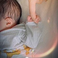 2022-01-07 am03:29  “我们的掌上明珠 地球欢迎你”——妈妈哥哥和爸爸❤️