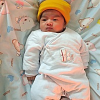 [愉快]最喜欢给他穿靓仔一点 有没有想要女婿的[呲牙] 咱们订个娃娃亲[偷笑][偷笑]