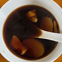 每次来大姨妈情绪不稳定，像个刺猬🦔敏感，看啥啥不顺眼，受一点点刺激就想哭😭生无可恋,失眠，头痛...