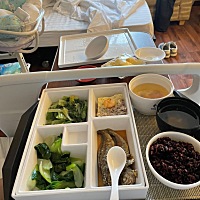 宝宝3940g，生之前压力好大，还好比较顺利，无侧切无撕裂，15分钟超快顺产男宝。到医院时检查已经开五指...