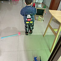这个小家伙还没长大，突然间二胎就来了，安全期也不靠谱