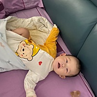 不知不觉，陶陶六个多月了，最近两周加了辅食，儿子吃的不亦乐乎，抢着吃，抓着碗吃，哈哈，每次看他吃...