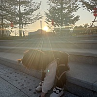 孩子闹得不行一直不肯睡觉，我又感冒超级累，很疲倦的说了句，你这样折腾妈妈不知道能活到你几岁，黑暗...
