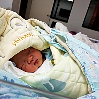 小宝宝终于出生了，母子平安，体重3650
