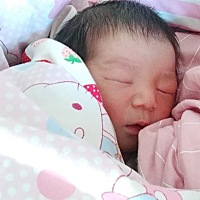 6.8斤 男宝 已经宫开十指了 就因为头转不过来 所有医生都在给我转就是转不动 最后怕宝宝缺氧只能刨...