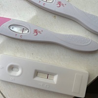 还有三四天来月经了，目前有法力，感觉浑身没劲，就测了一下 有点灰印 唉 也不知道是不是自带的？