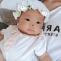 我的宝贝二个月零二天啦，很配合我拍照的