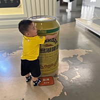 跟着妈妈单位的同事一起疗休养，这是我第二次和爸爸妈妈还有哥哥一起出去玩。开心！