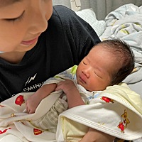 报道啦，7月28号早上10:55分三刨小虎崽男宝一枚，从此儿女双全，爱你们😍……