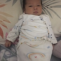 我的小男孩 一天好能吐奶呀