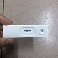 平时月经超级准时，明天才来姨妈的，但是今天有点腰酸肚子胀痛，但是胸不痛～大卫的测了很淡几乎看不到...