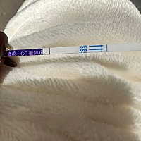 昨天看帖子很多人说排卵后第三天就可以测出意念灰了 早上我也半信半疑的试试 然后继续睡觉 睡醒了 一看...