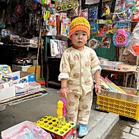 经过玩具店走不动了