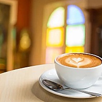 备孕期间男性应少吃的食物 1、咖 啡 咖啡中含有咖啡因,可提神醒脑,但同时也会仰制男性性yu和精zi的活力,...