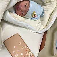 6斤男宝宝，2点开始痛，4点36生产