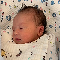 20分钟超快顺产6斤男宝，无侧切无撕裂，圆头圆脑的小家伙