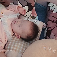 一周不到十多天开始走路，身高73cm