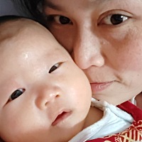 希望宝贝健康快乐长大，又希望这长大的时间慢一点再慢一点。因为你长大就意味着妈妈在慢慢变老的路上。...