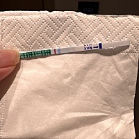 月经已经超过4天了 依然白的发亮 我想可以放弃备孕了