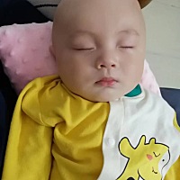 3月8日剪了光头，变成一个光头小伙，感觉看他的样子都不太适应￼，变了一个样子，留下照片纪念一下，上...