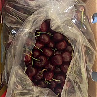 今天刚睡醒，快递就给我打电话，终于到了 5斤 老公给我买的，也是实现车厘子自由了！ 开心😁 明天就要...