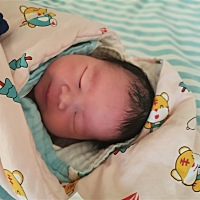 3月11号顺产小王子，虽然过程很艰难，但还是很高兴😄