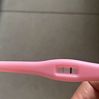结婚六年一直没怀孕，上个月十号来的例假 大家帮忙看看是怀孕了
