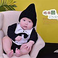 老大那时候也没觉得扔家里有啥？也不会那么想，可自从生了老二，心态变了，我怕我会很舍不得，肯定会哭，