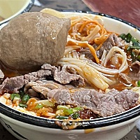 还能说什么呢，听医生的话来慢慢调养吧，我amh值真的太低了，只能这种方法了，虽然之前不太愿意，但是家...