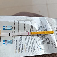 姐妹们帮忙看一下，排卵第八天😶😶