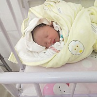 盲盒已开又是一个小美女，姐姐天天说要小妹妹终于如她所愿，5月25号中午11点26分女宝7斤1两。
