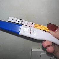 早上六点测的，毓婷过一会感觉有印子，调了个色，麻烦姐妹们帮我看看