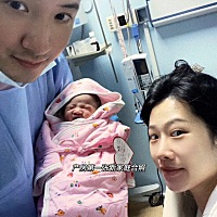 孕期这样做容易超快顺产无侧切无撕裂！ ✅1.  盘腿坐10分钟 孕晚期每天睡前坚持盘腿坐10分钟再睡觉，...