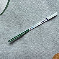 末次月经6.14，23号25号同房。这是7.3号早上晨尿测得。不明显，当天又测了两次都是白板。这是什么情况啊...
