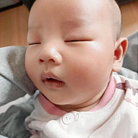 二胎喜提小暖男一枚，现在一个多月了，说说我怀男宝的症状，我体质是有孕吐的，孕吐不太严重，吃不了辣...