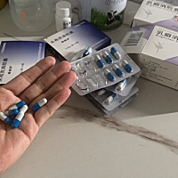 今天9月6号晚上21:34分，昨天开始回奶到现在两边胸部痒的要命，实在受不了今晚开始不回奶了，请了另外一...